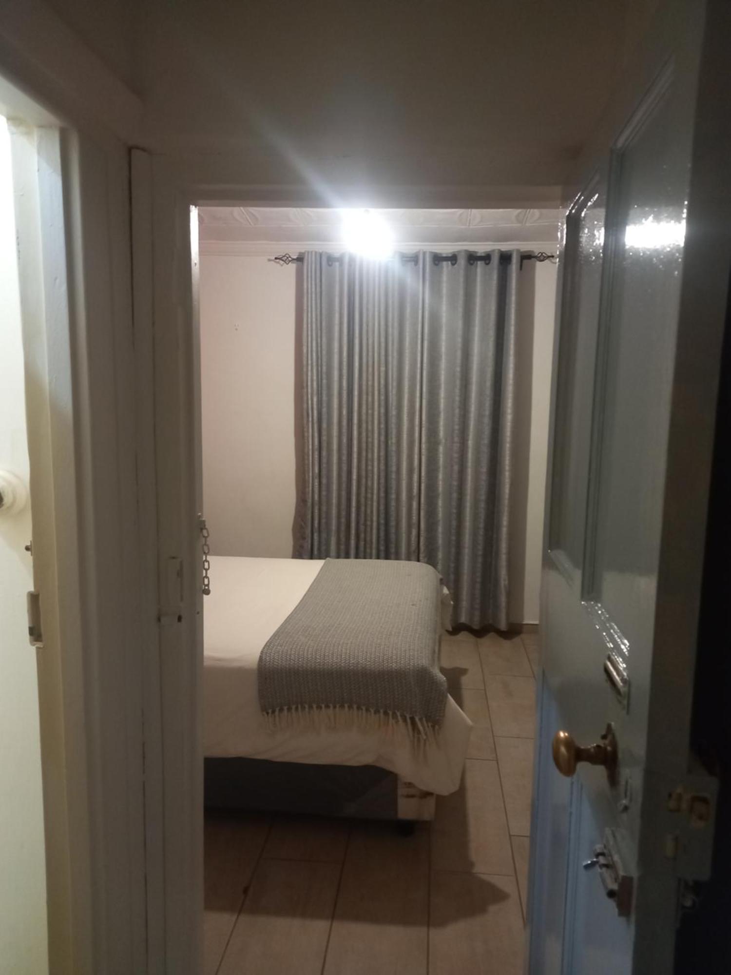 Choice Backpackers Lodge Bulawayo Esterno foto